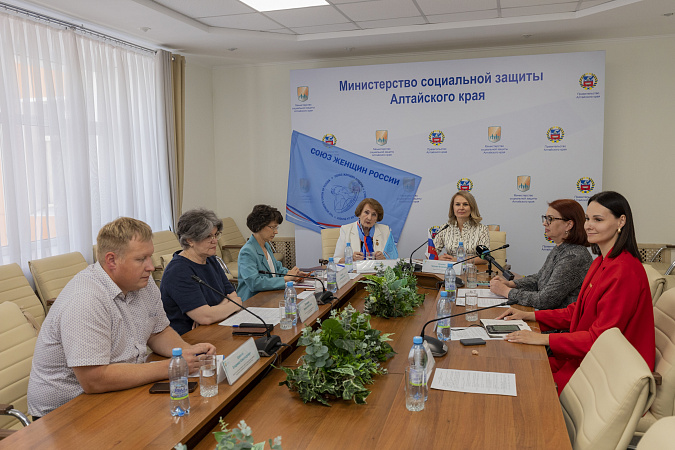 "Прирастет ли Россия Сибирью": итоги стратегической сессии