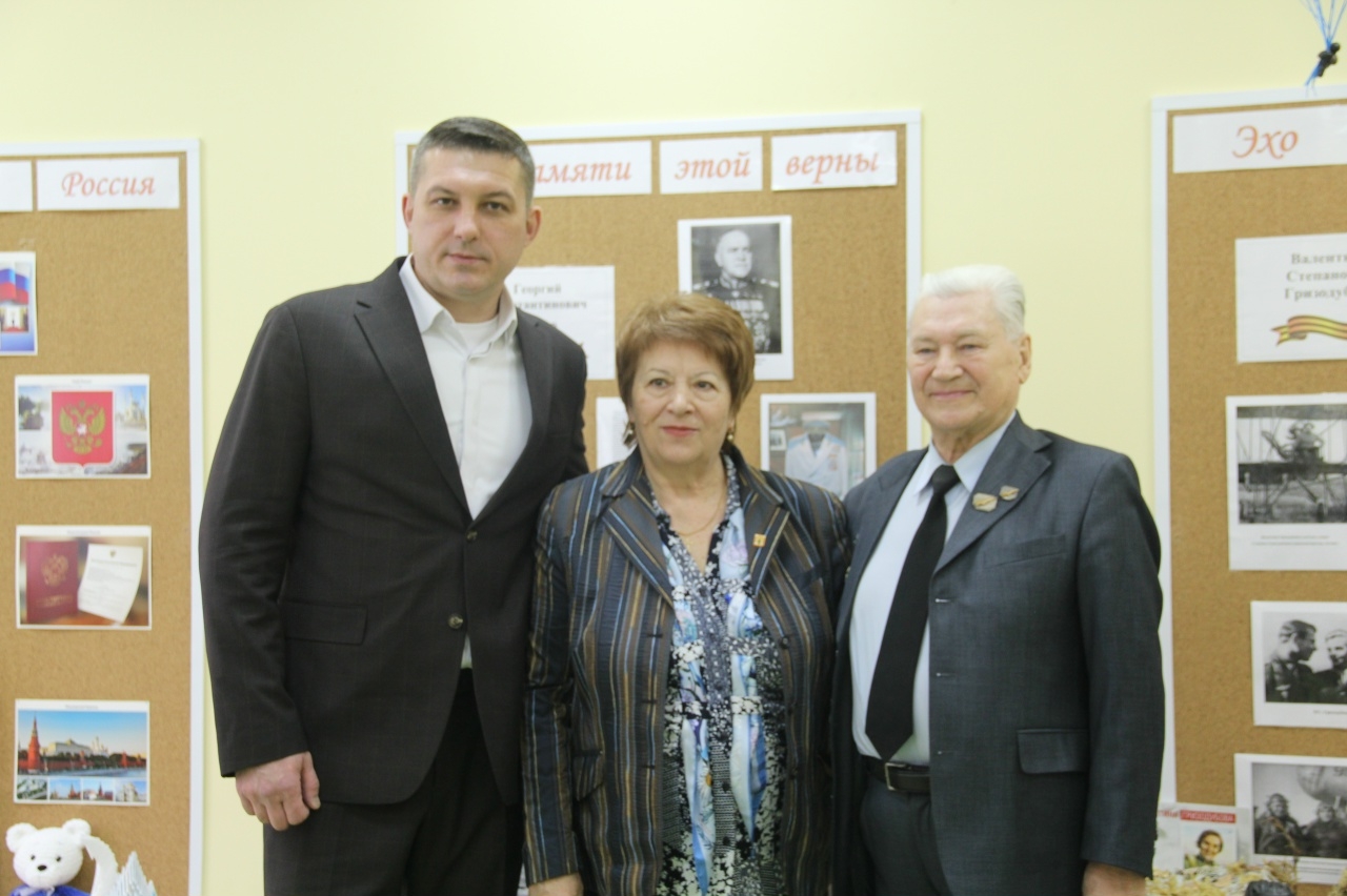 image_0