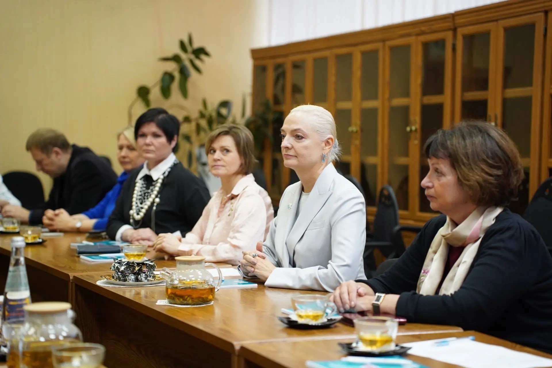 image_0