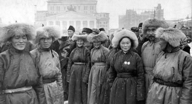 Олар мені күштеп дәретханаға апарды