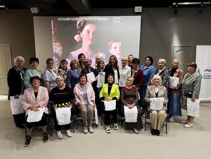 В Приморье активных женщин поздравили с Днем пожилых людей