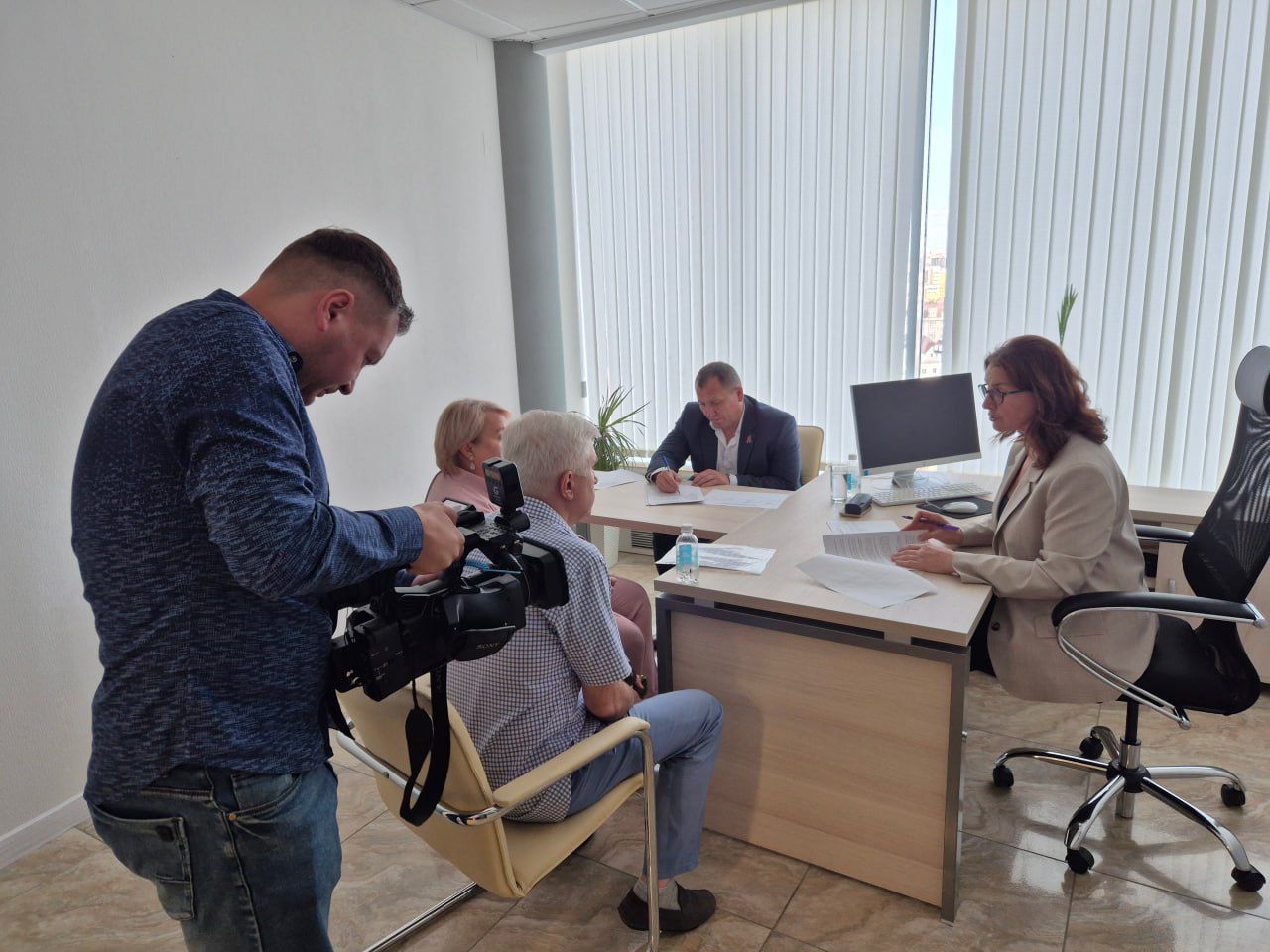 image_0