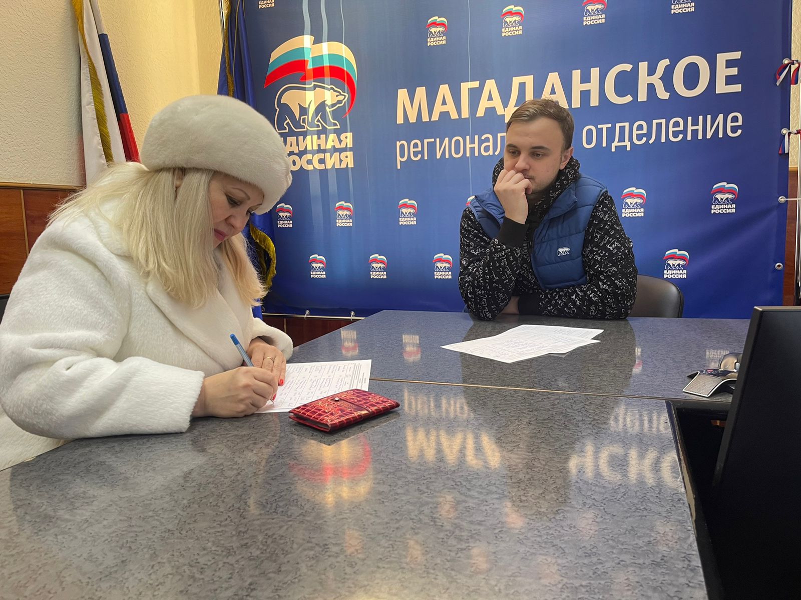 image_0 image_0