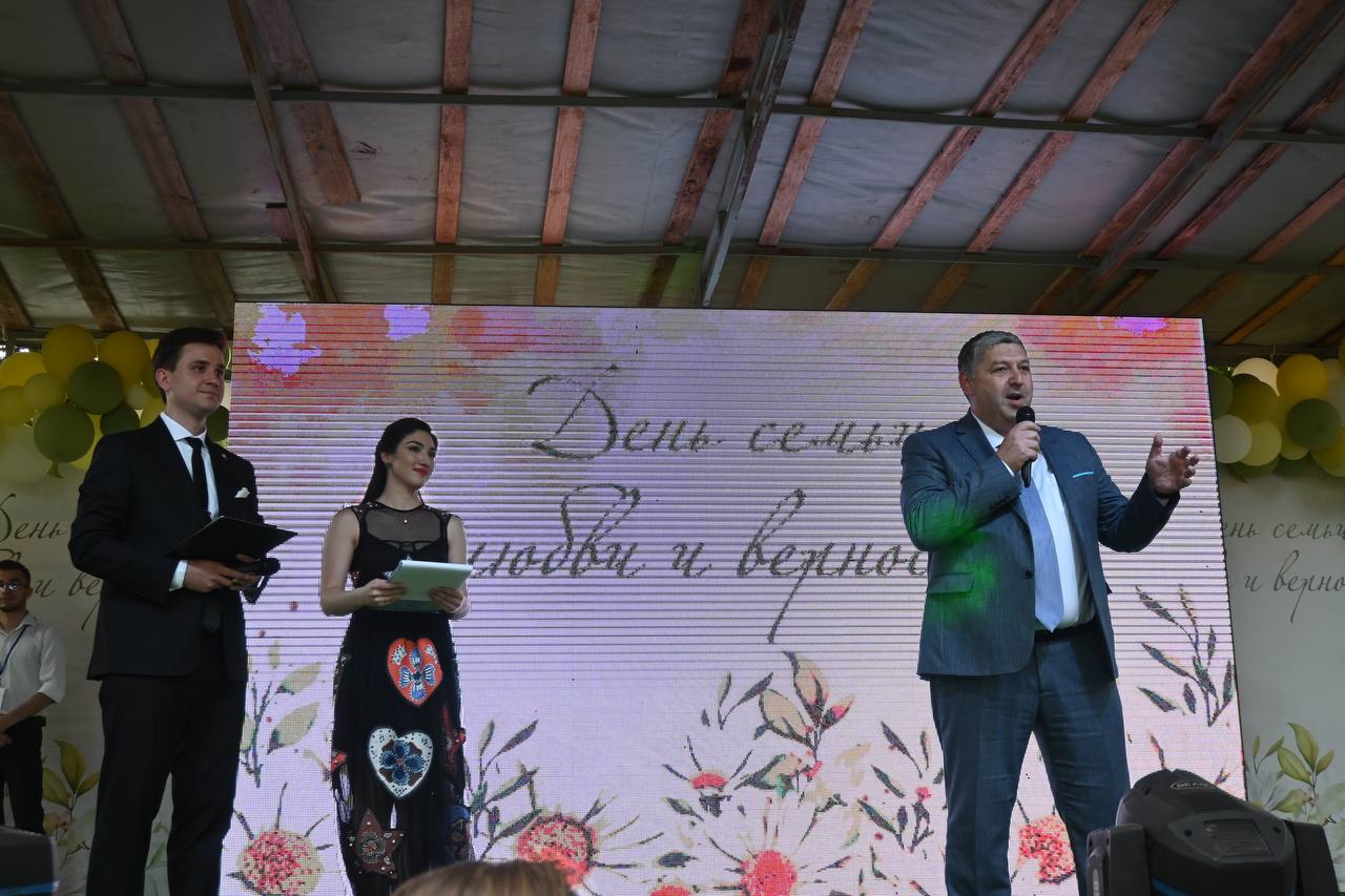 image_0 image_0