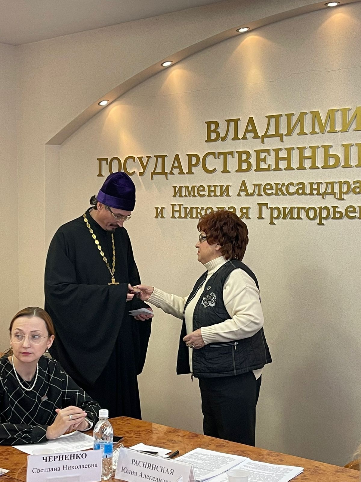 image_0 image_0