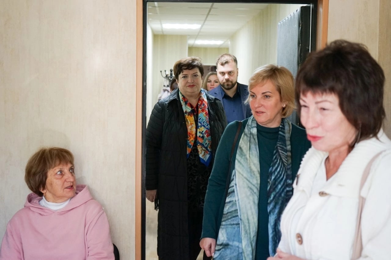 image_0 image_0