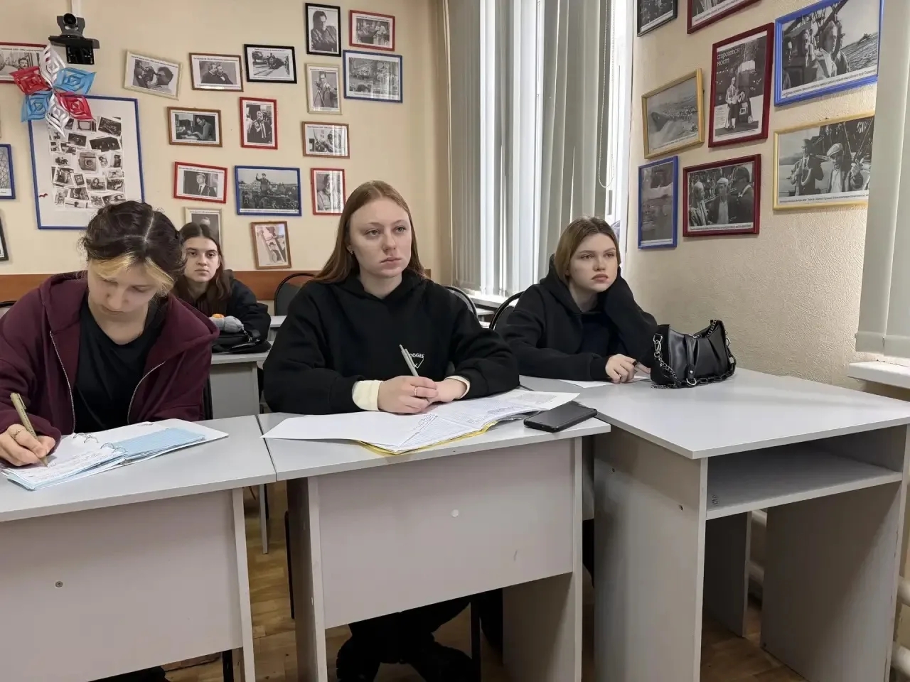 image_0