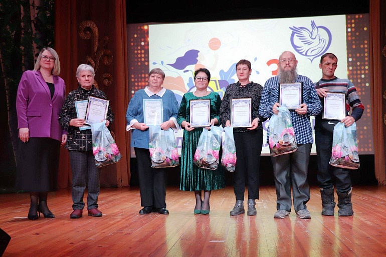 Женсоветы Тюменской области подготовили мероприятия ко Дню инвалидов