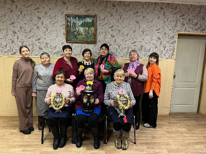 Совет женщин города Свирска пригласил на чаепитие мам наших защитников