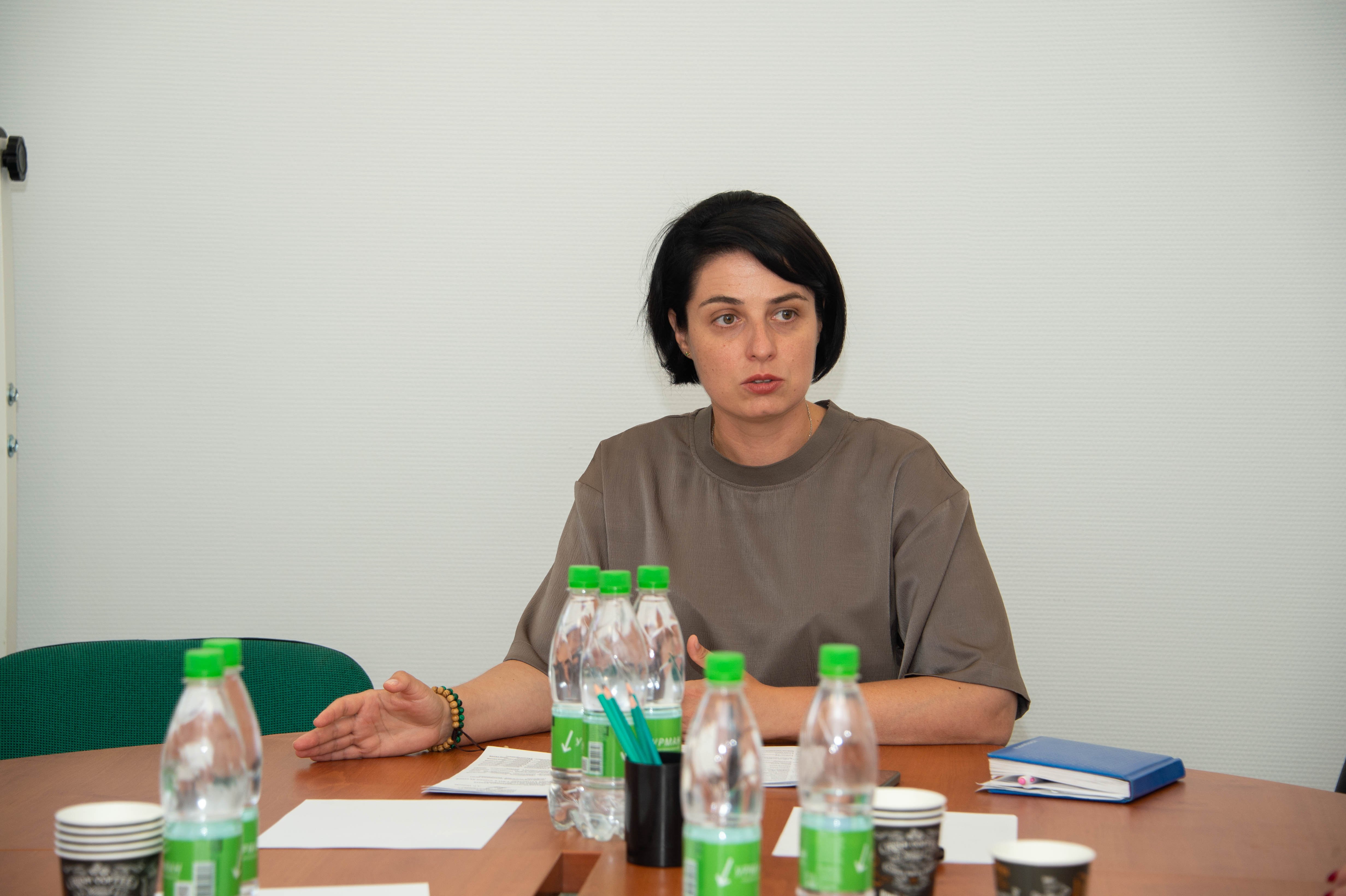 image_0 image_0