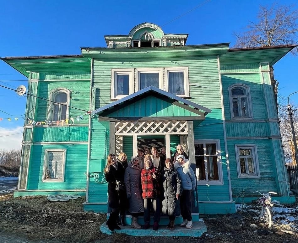 image_0 image_0
