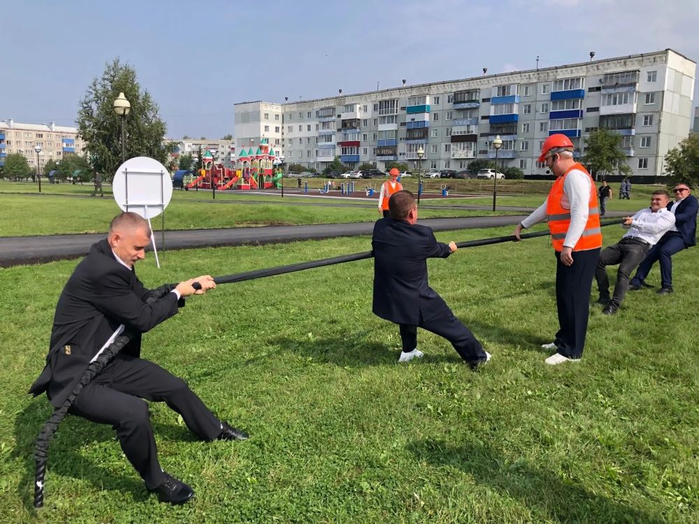 image_0
