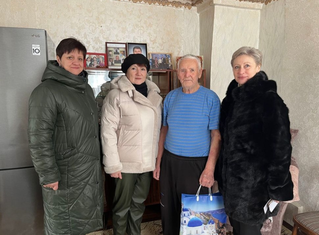 image_0 image_0