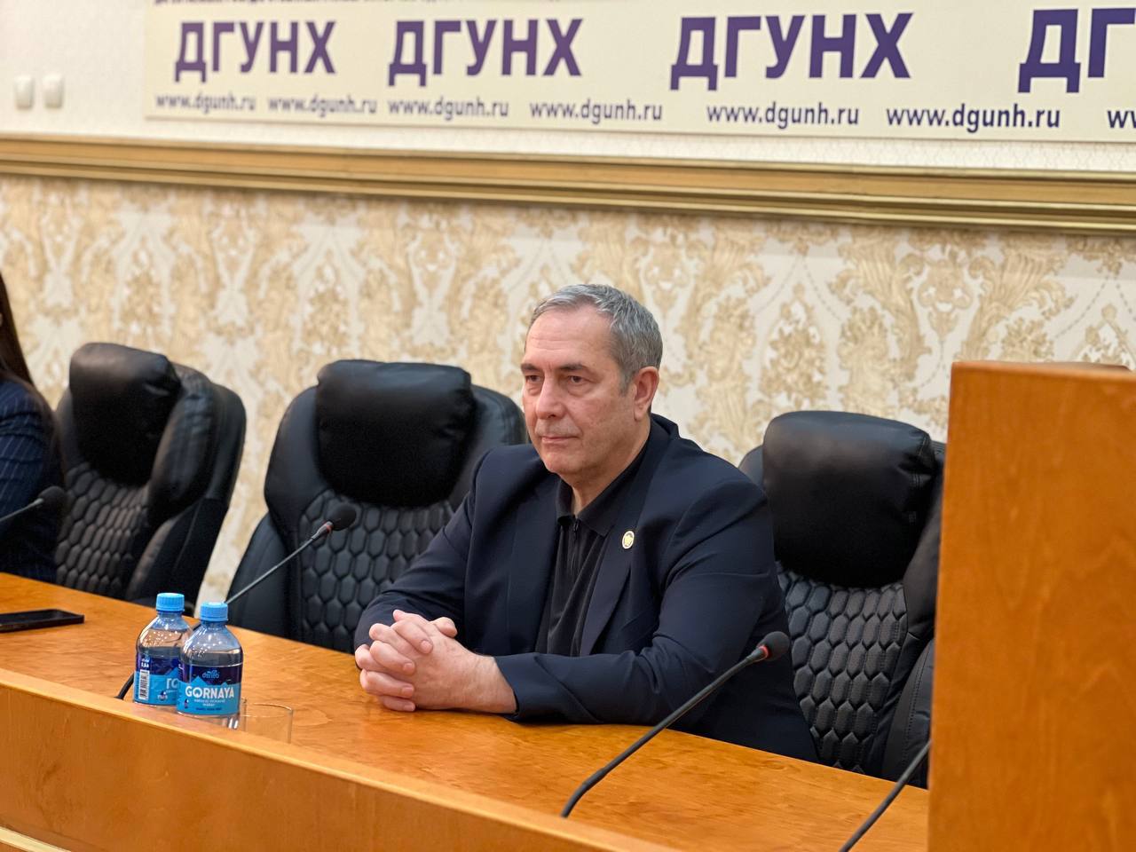 image_0 image_0