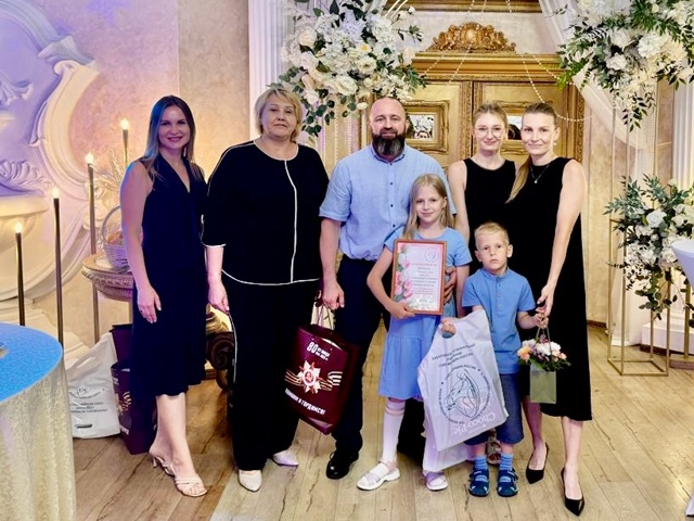 Хабаровские активистки пригласили на праздник семьи военнослужащих и ветеранов боевых действий