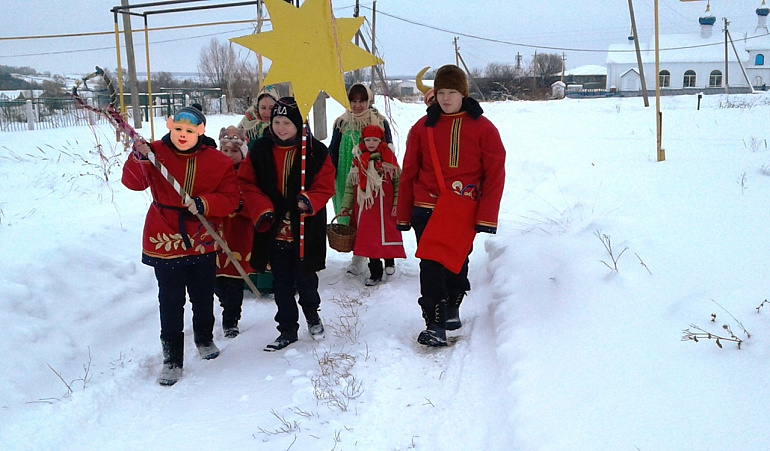 Коляда, коляда! Отворяйте ворота!