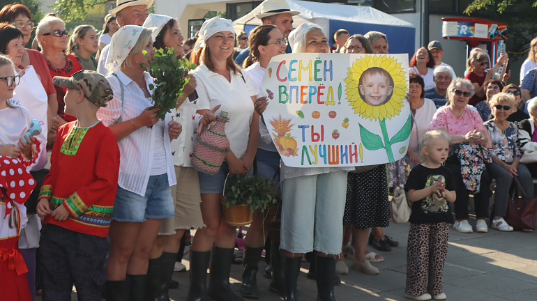 День семьи, любви и верности отметили в Нижнеилимском округе