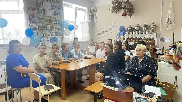 В Сахалинской области женсоветы провели серию круглых столов по патриотическому воспитанию