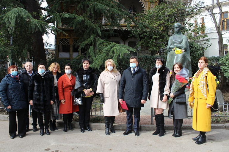 150 лет со дня рождения Леси Украинки