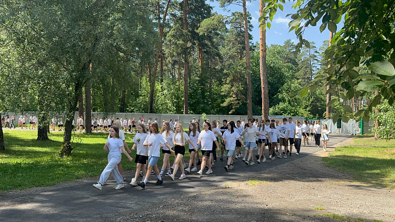 Калейдоскоп летних активностей для детей от женсоветов Алтая