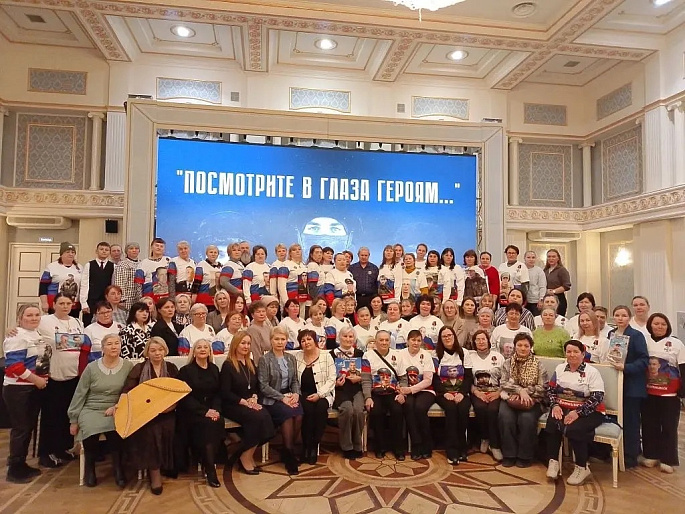 Союз женщин Удмуртии почтил память павших героев специальной военной операции