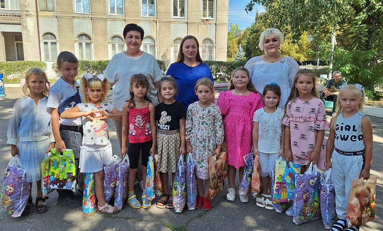 Акция "Собери ребёнка в школу" состоялась в Макеевке