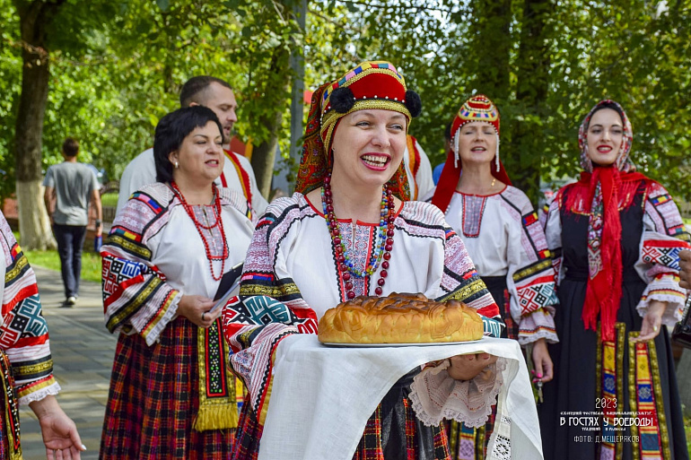 Фестиваль национальных культур прошел в Усманском районе