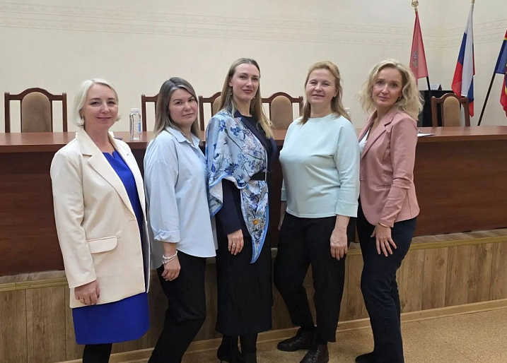 Женсовет Свердловского района Красноярска открыл «Родительскую гостиную»