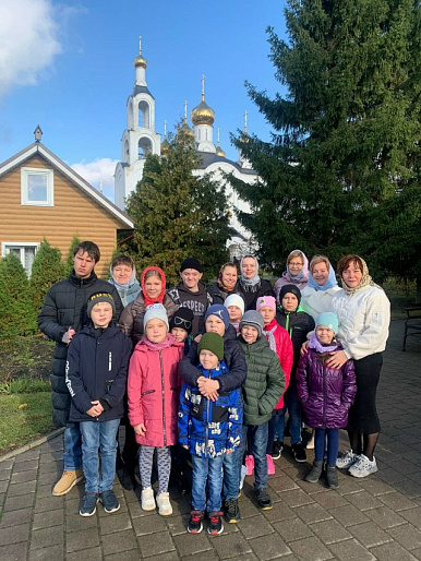 Союз женщин Мордовии организовал экскурсию для ребят из приюта "Надежда"