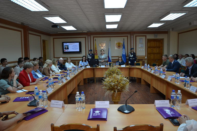 В Чебоксарском кооперативном институте открылся Центр правовой и психологической поддержки участников СВО