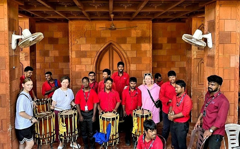 С визитом в Индию