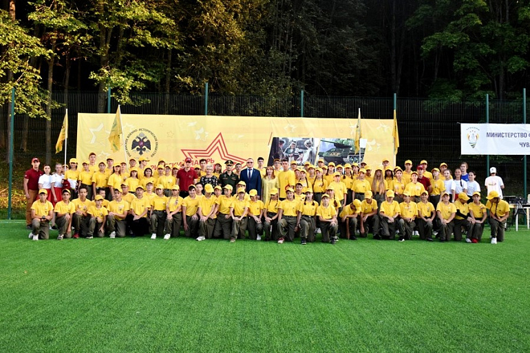 Военно-исторический лагерь «Страна героев» воспитывает новое поколение патриотов