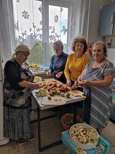 Ульяновский женсовет собирает очередной гуманитарный груз для наших защитников