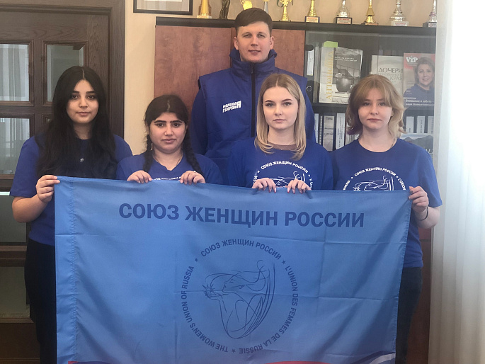 Волонтеры отправили гумпомощь Союза женщин России в курское приграничье