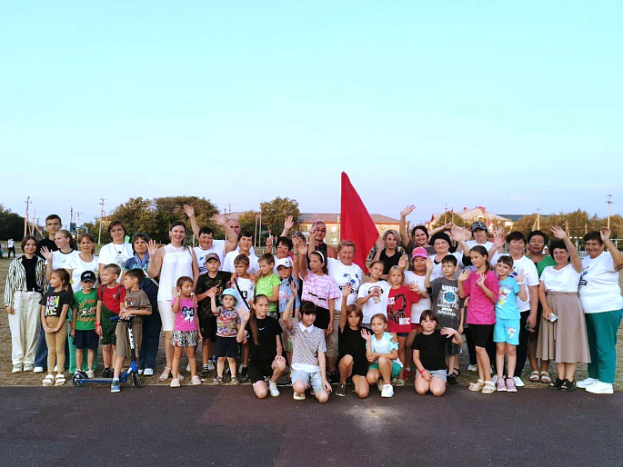 Активистки женсовета-  в числе организаторов спортивного праздника