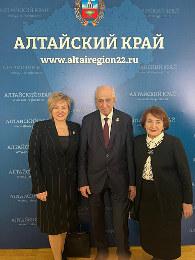 Председатель краевого отделения СЖР побывала на торжестве по случаю Дня российской науки