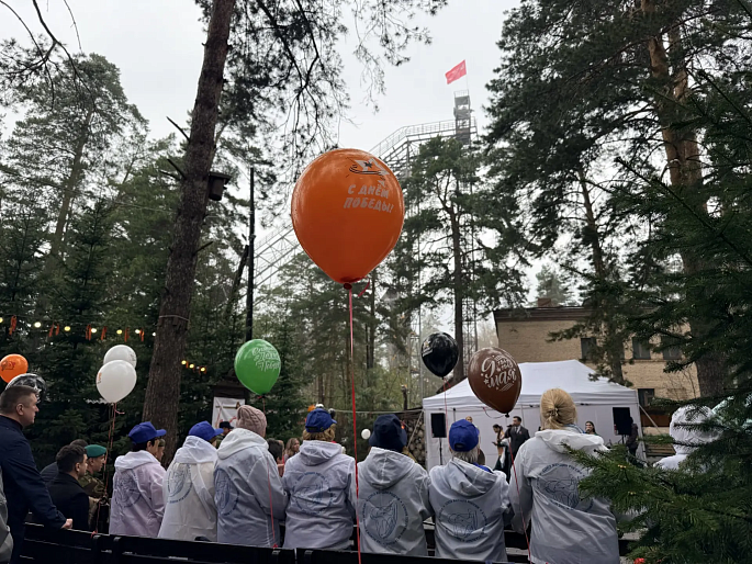 Копию Знамени Победы водрузили на самой высокой точке Томске