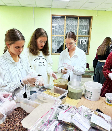 Женсовет Георгиевского округа вместе с православной молодежью поддержал наших защитников