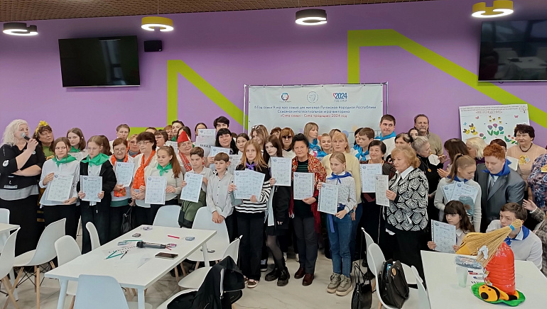 В Луганске прошел очередной этап семейной интеллектуальной игры-викторины 