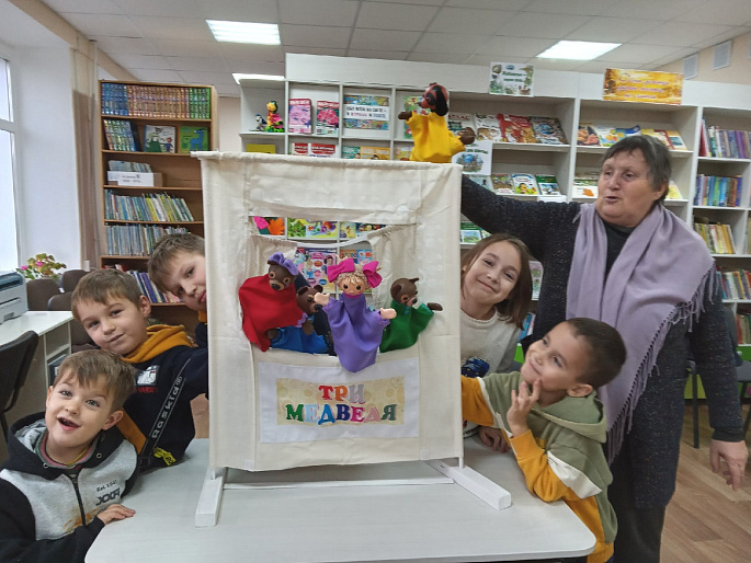 Cоюз женщин Чувашии и театр кукол определили лучшие спектакли проекта «Расскажи мне, кукла, сказку»