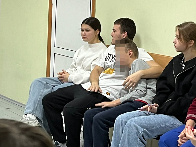 Женсовет вместе с партнерами навестили подопечных детского отделения ПНИ