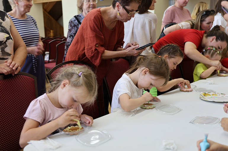 В Горьковке отметили День семьи, любви и верности