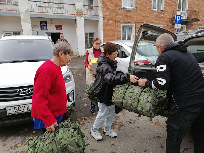 Активистка Кимовского женсовета сопроводила на передовую очередной гуманитарный груз