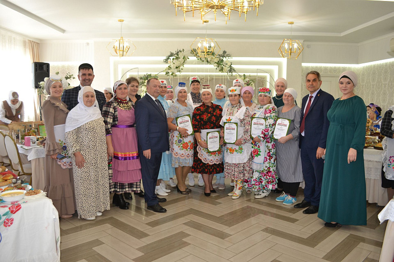 Женсовет Тюлячинского района принял участие в организации конкурса «Национальна кухня»