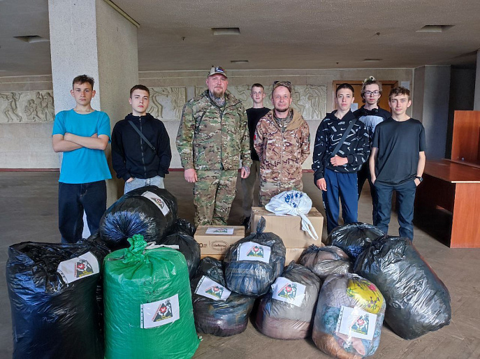 Волонтерский пункт "Все для Победы" в действии