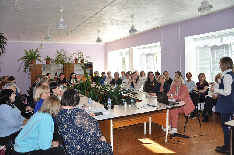 Форум «Семья – фундамент России!» в Оренбуржье: новые возможности для решения проблем семей с детьми