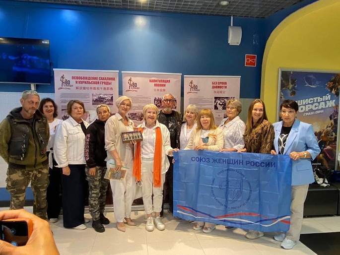 «Ночные волки» встретились с хабаровскими союзницами