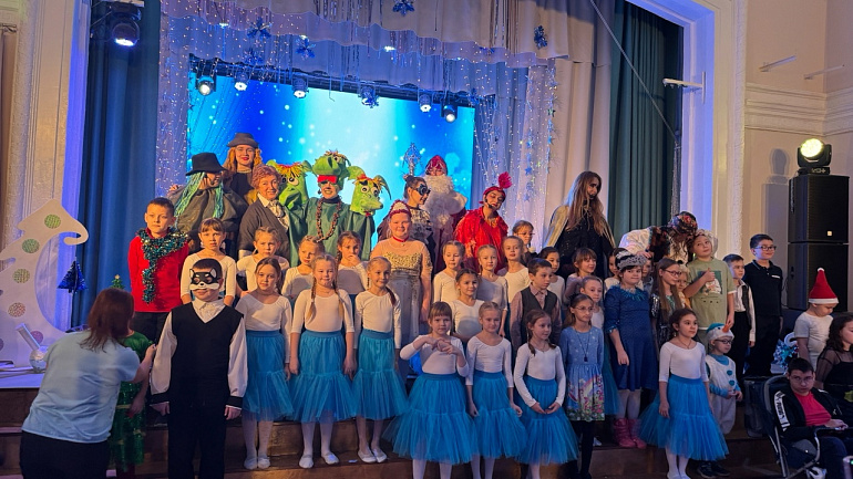 Союз женщин Коми дарит новогодние подарки